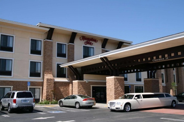 Hampton by Hilton image 1